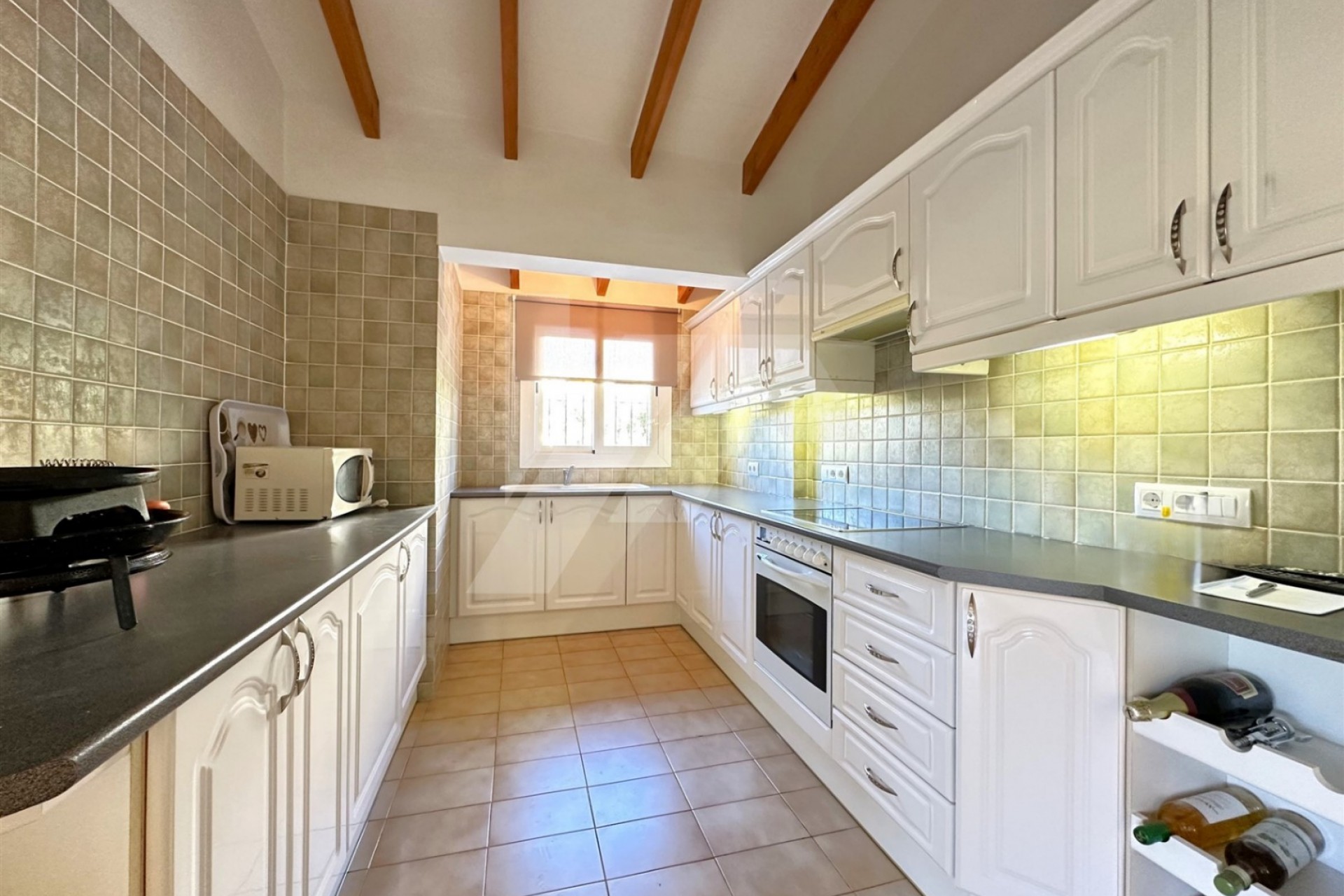 Zu verkaufen - Villa -
Benissa - Baladrar