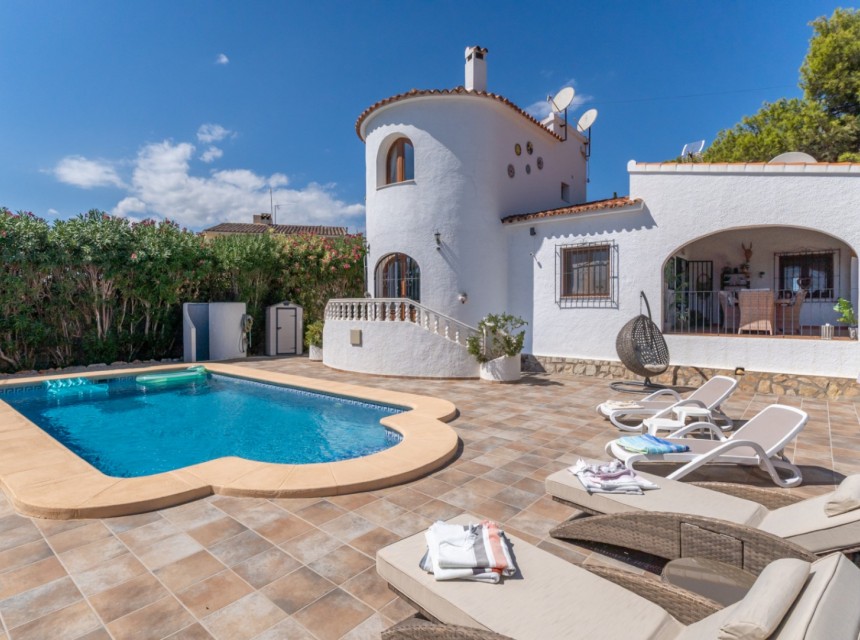 Zu verkaufen - Villa -
Benissa - La Fustera