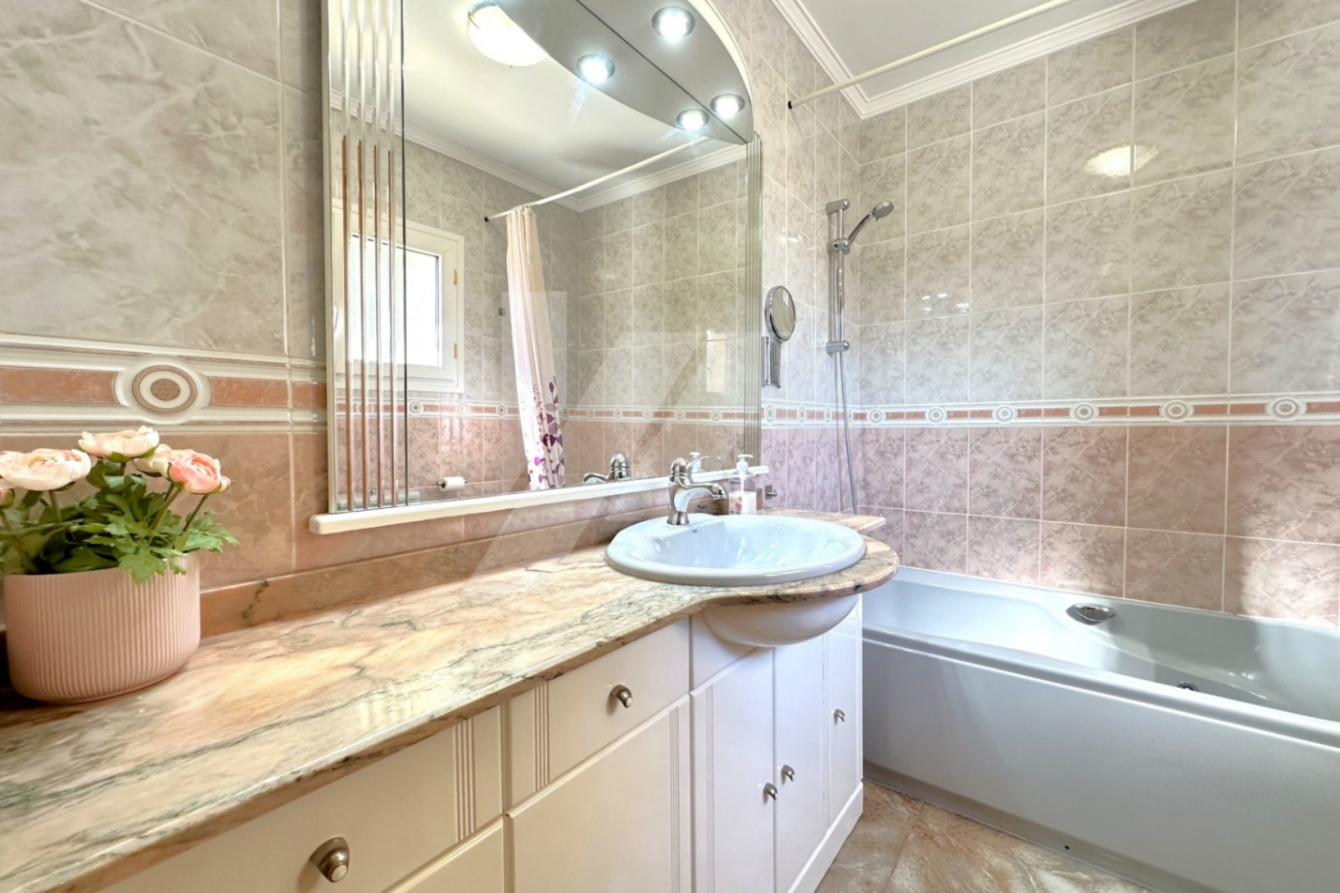 Zu verkaufen - Villa -
Benissa - San Jaime