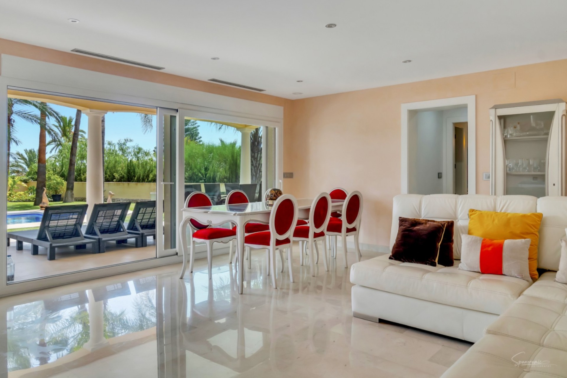 Zu verkaufen - Villa -
Benissa