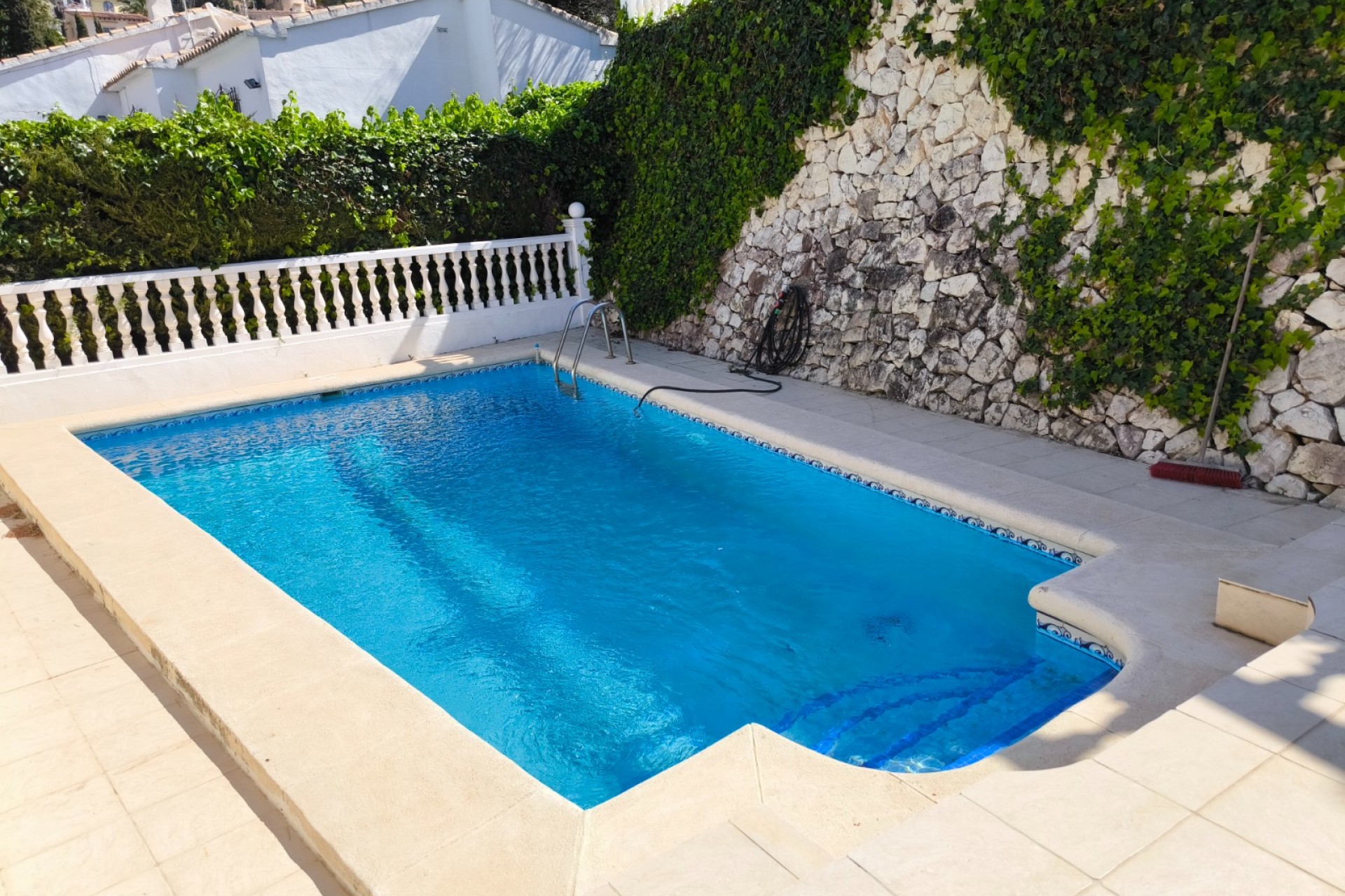 Zu verkaufen - Villa -
Benissa