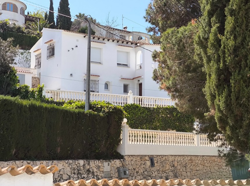 Zu verkaufen - Villa -
Benissa