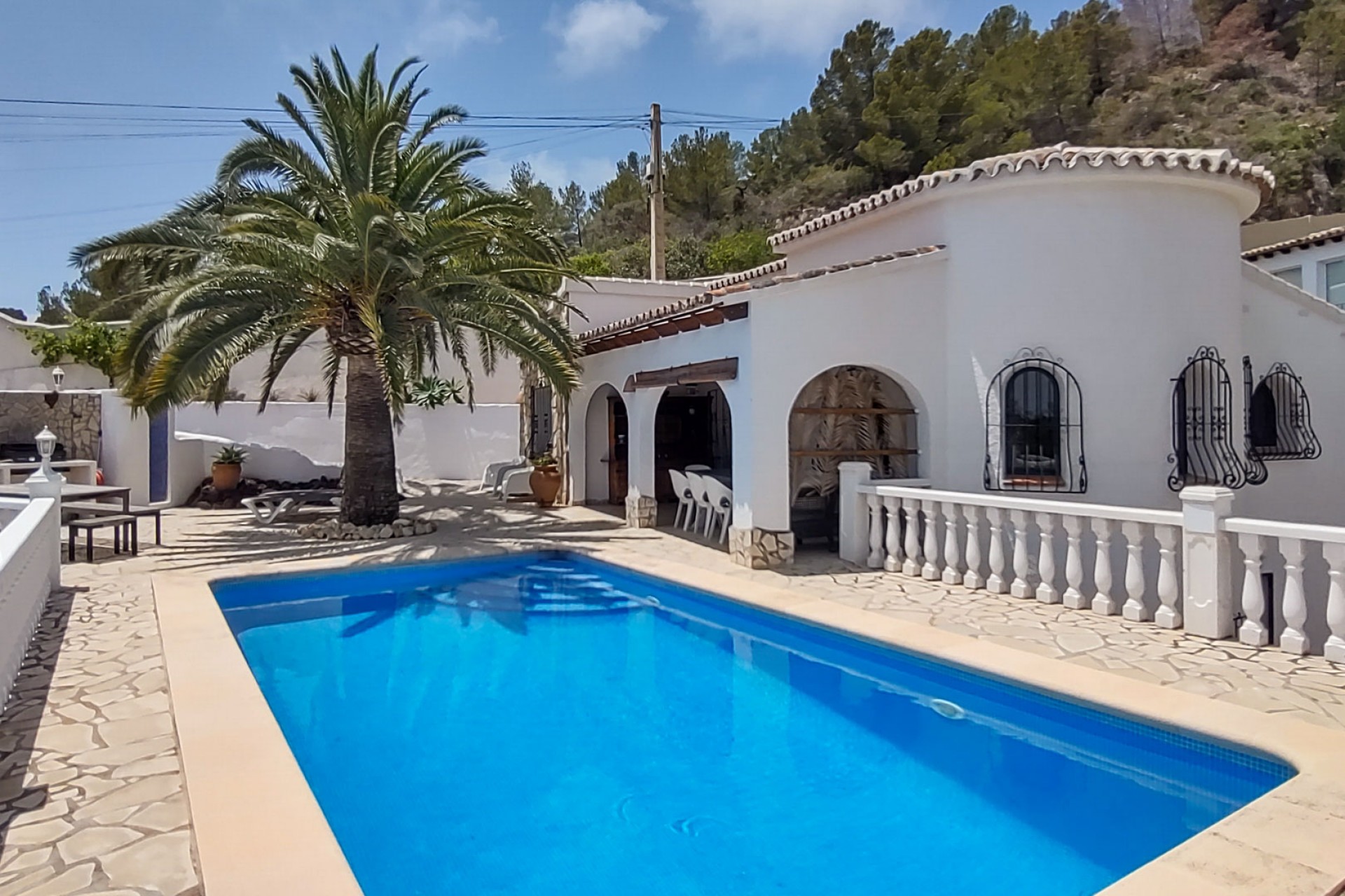 Zu verkaufen - Villa -
Benissa