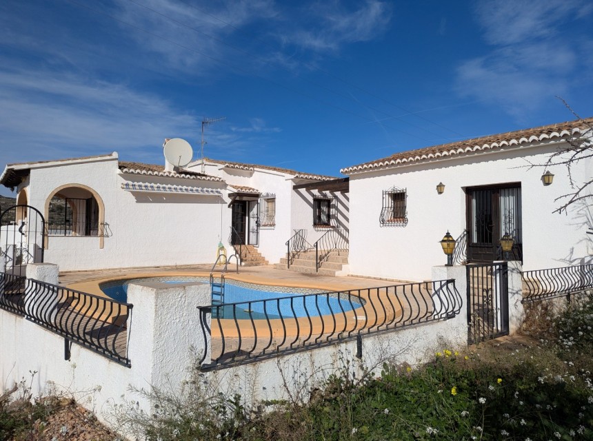 Zu verkaufen - Villa -
Benitachell - Pueblo Alcazar