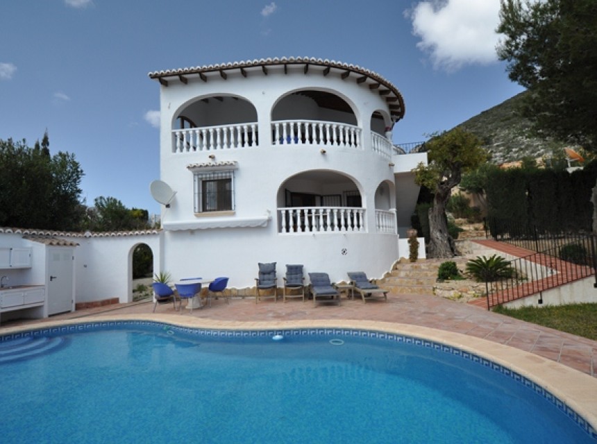 Zu verkaufen - Villa -
Benitachell