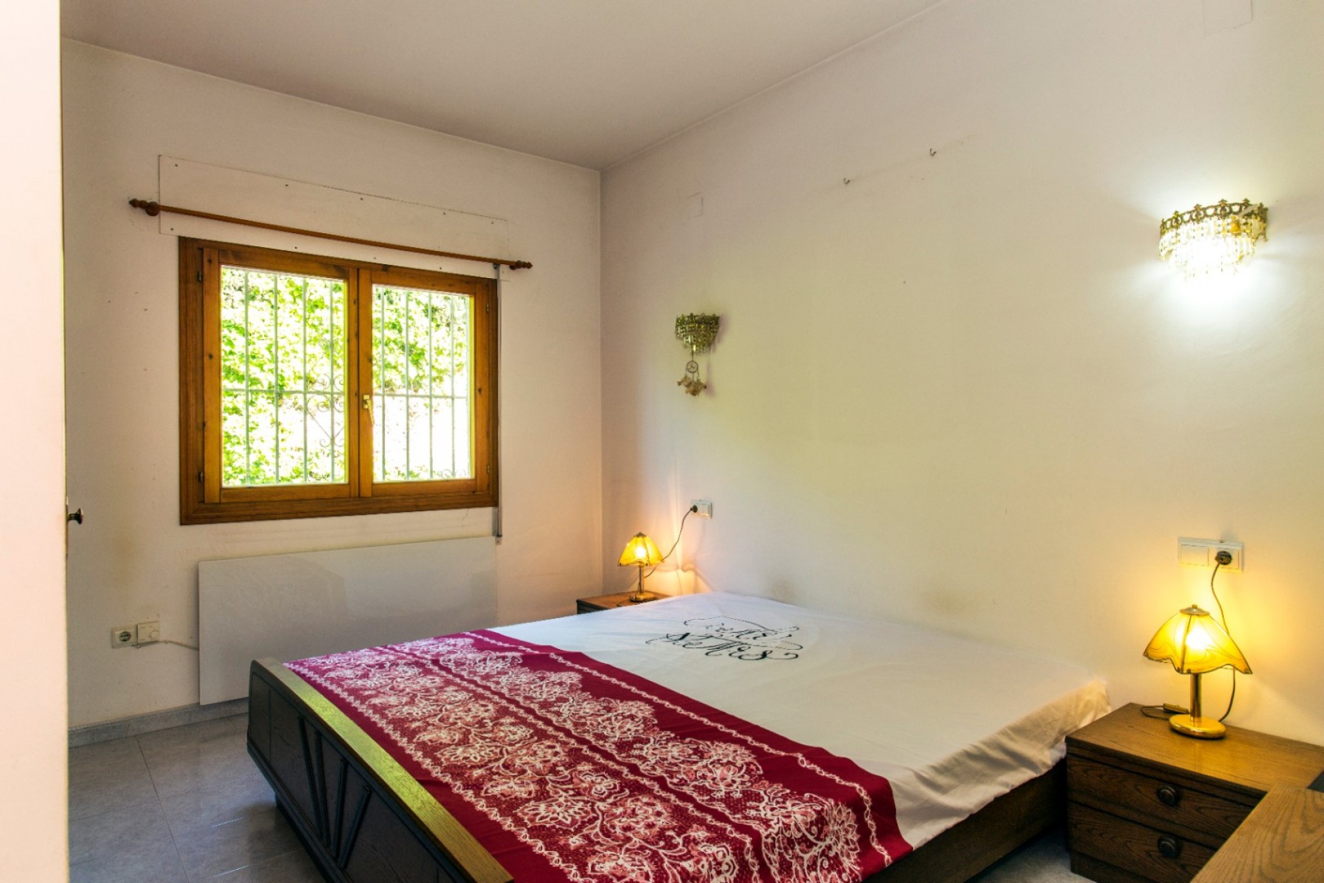 Zu verkaufen - Villa -
Calpe - La Empedrola