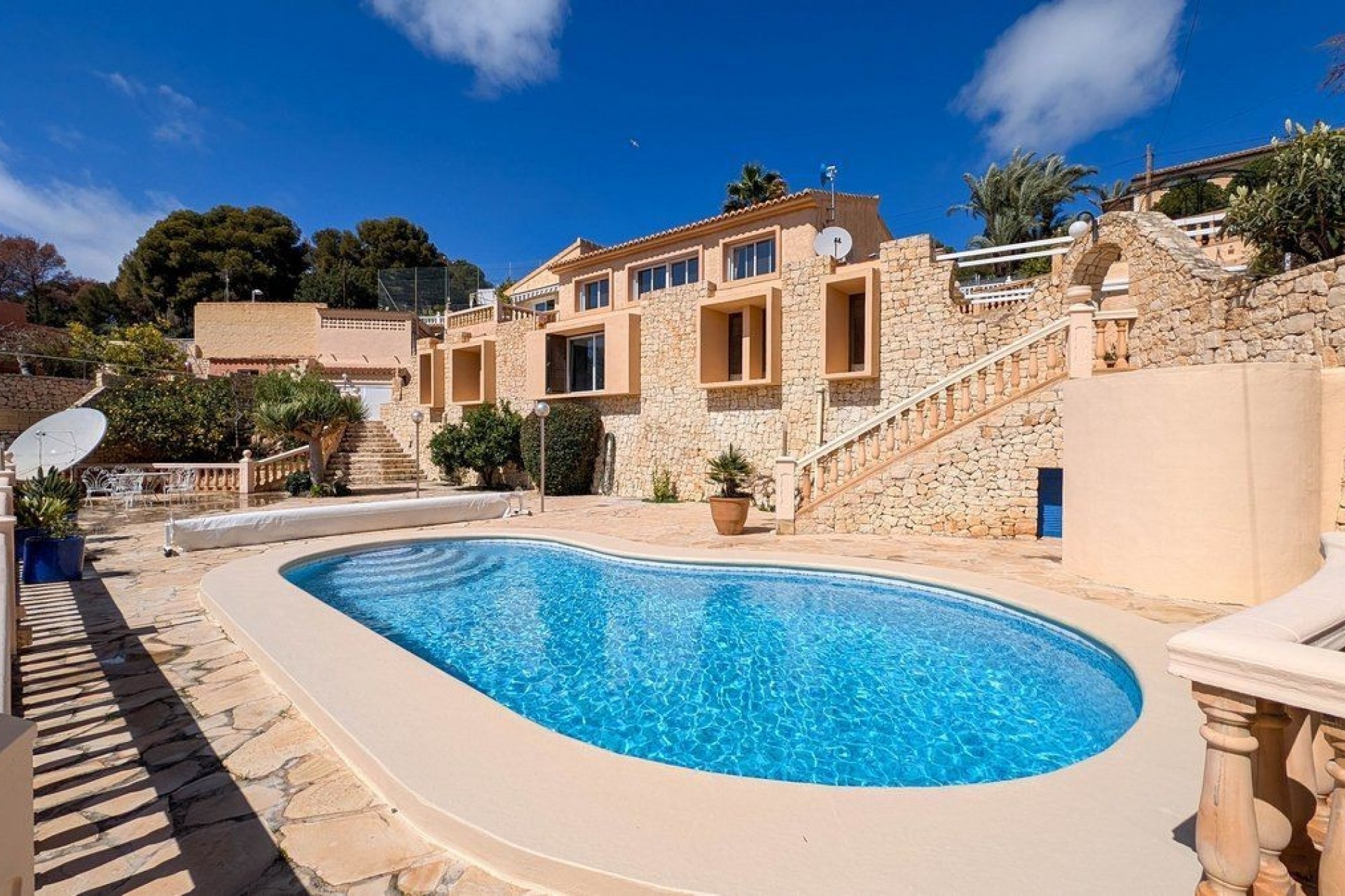 Zu verkaufen - Villa -
Calpe