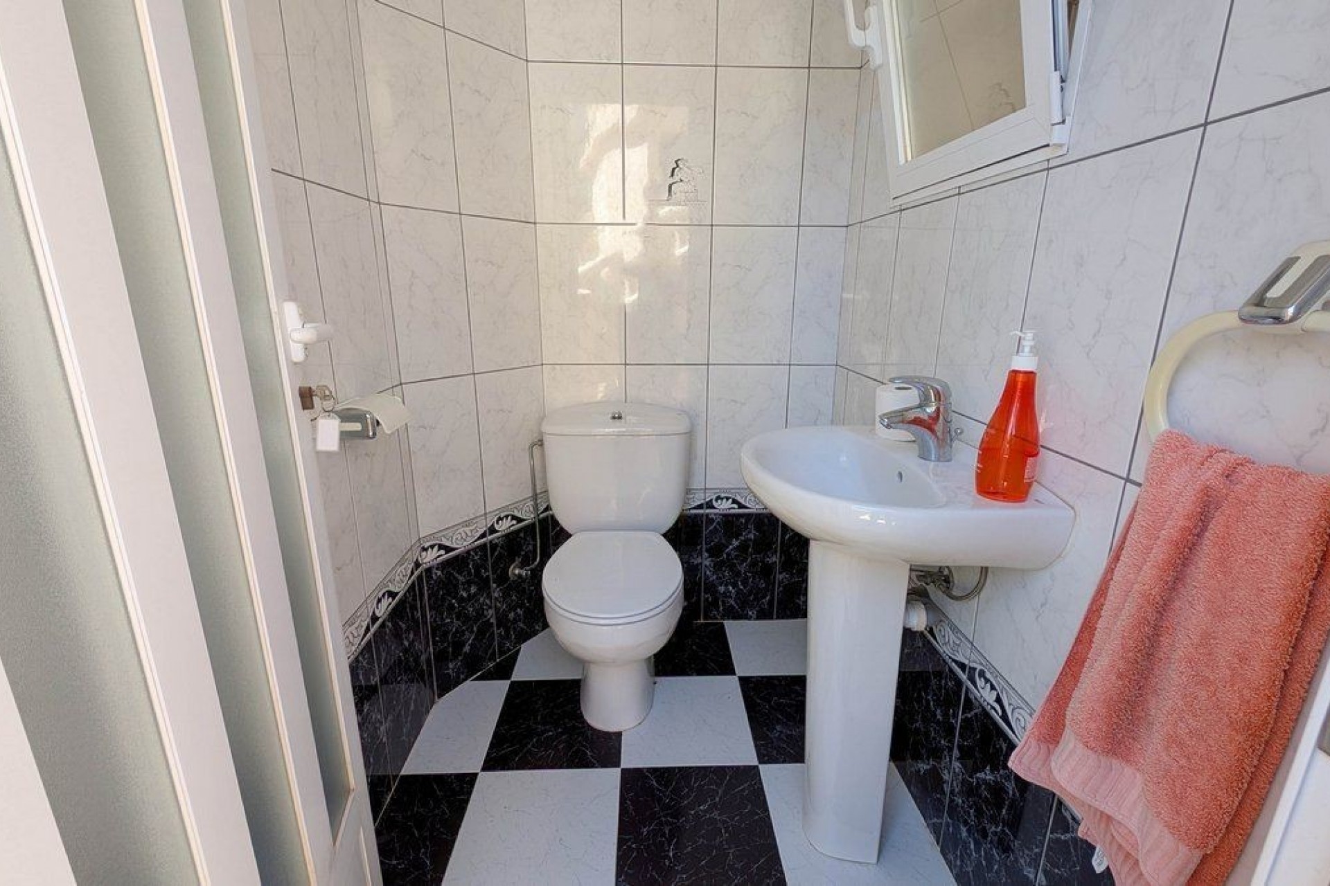 Zu verkaufen - Villa -
Calpe