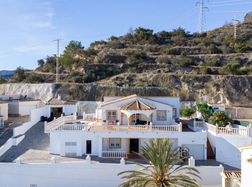 Zu verkaufen - Villa -
Calpe