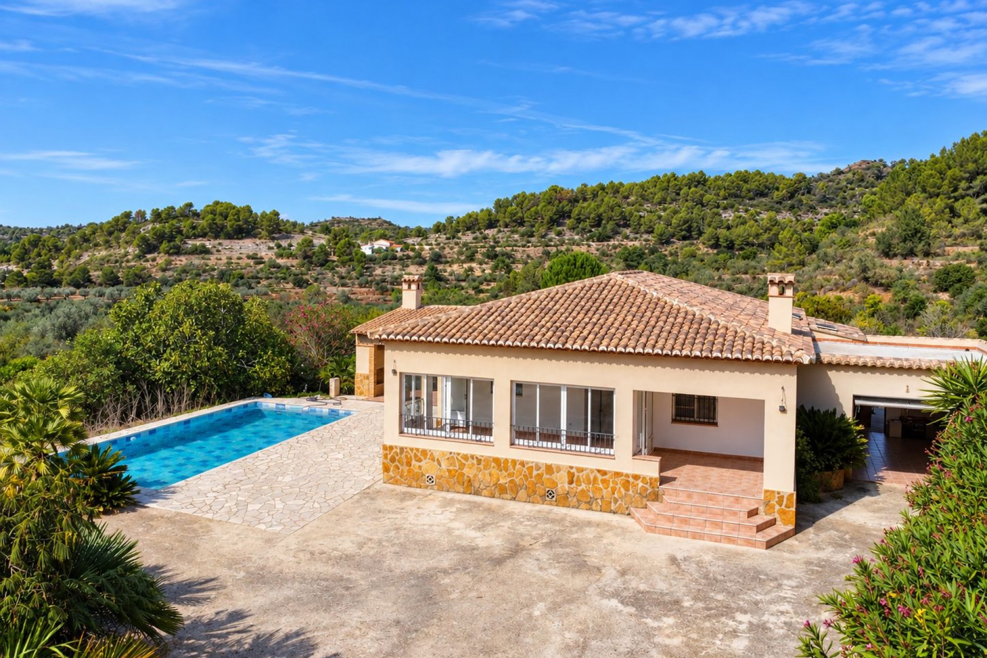 Zu verkaufen - Villa -
Cuatretonda