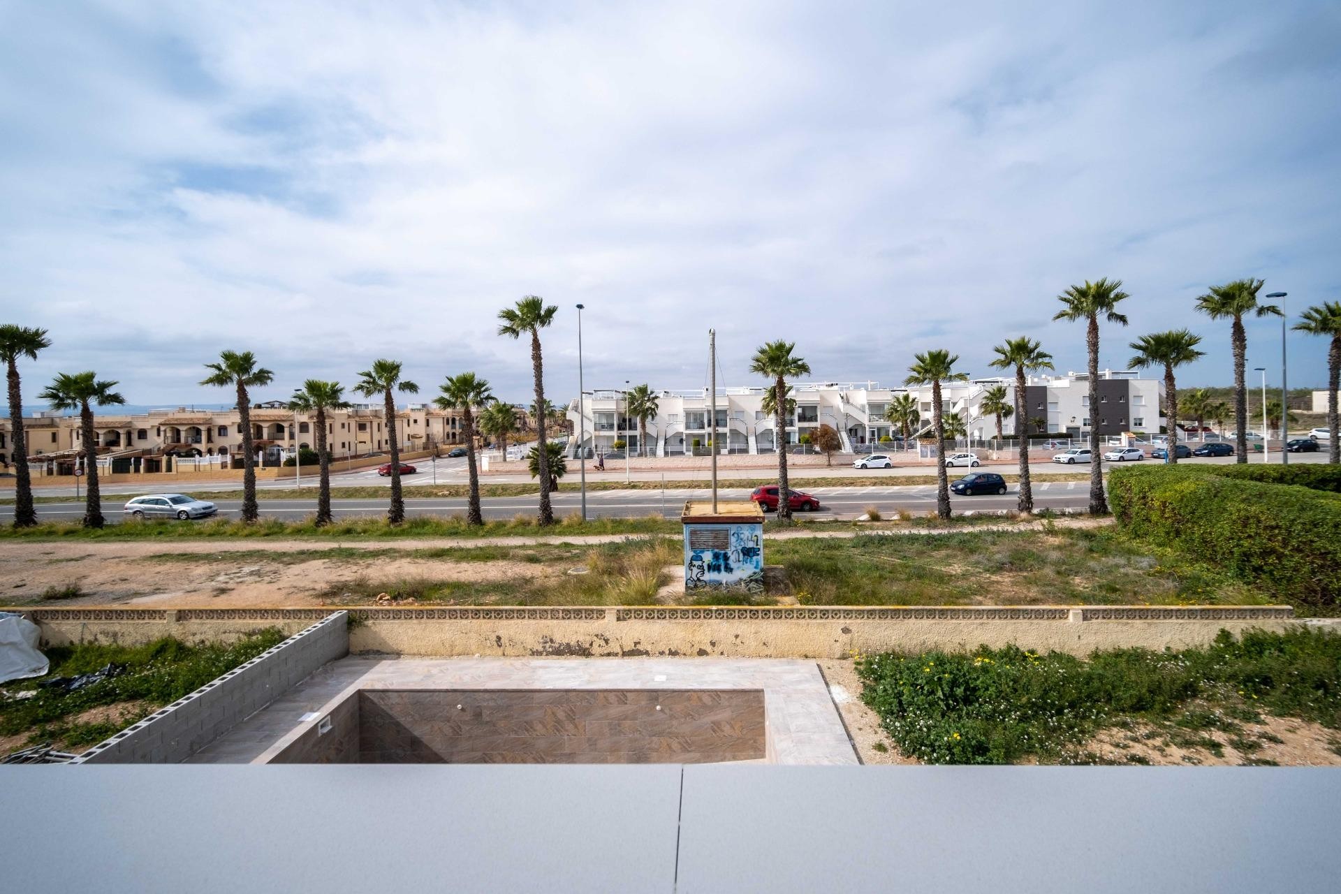 Zu verkaufen - Villa de Lujo -
Torrevieja - Aguas nuevas 1