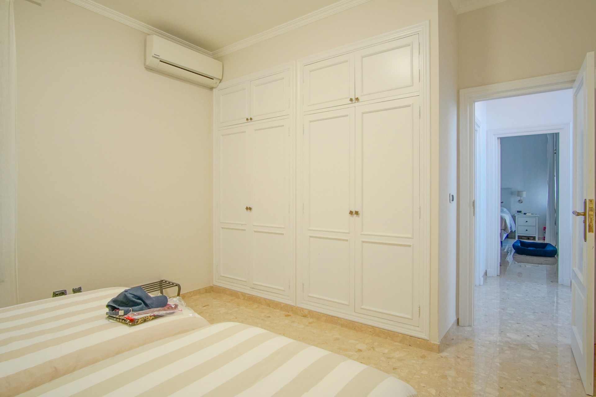 Zu verkaufen - Villa -
Denia