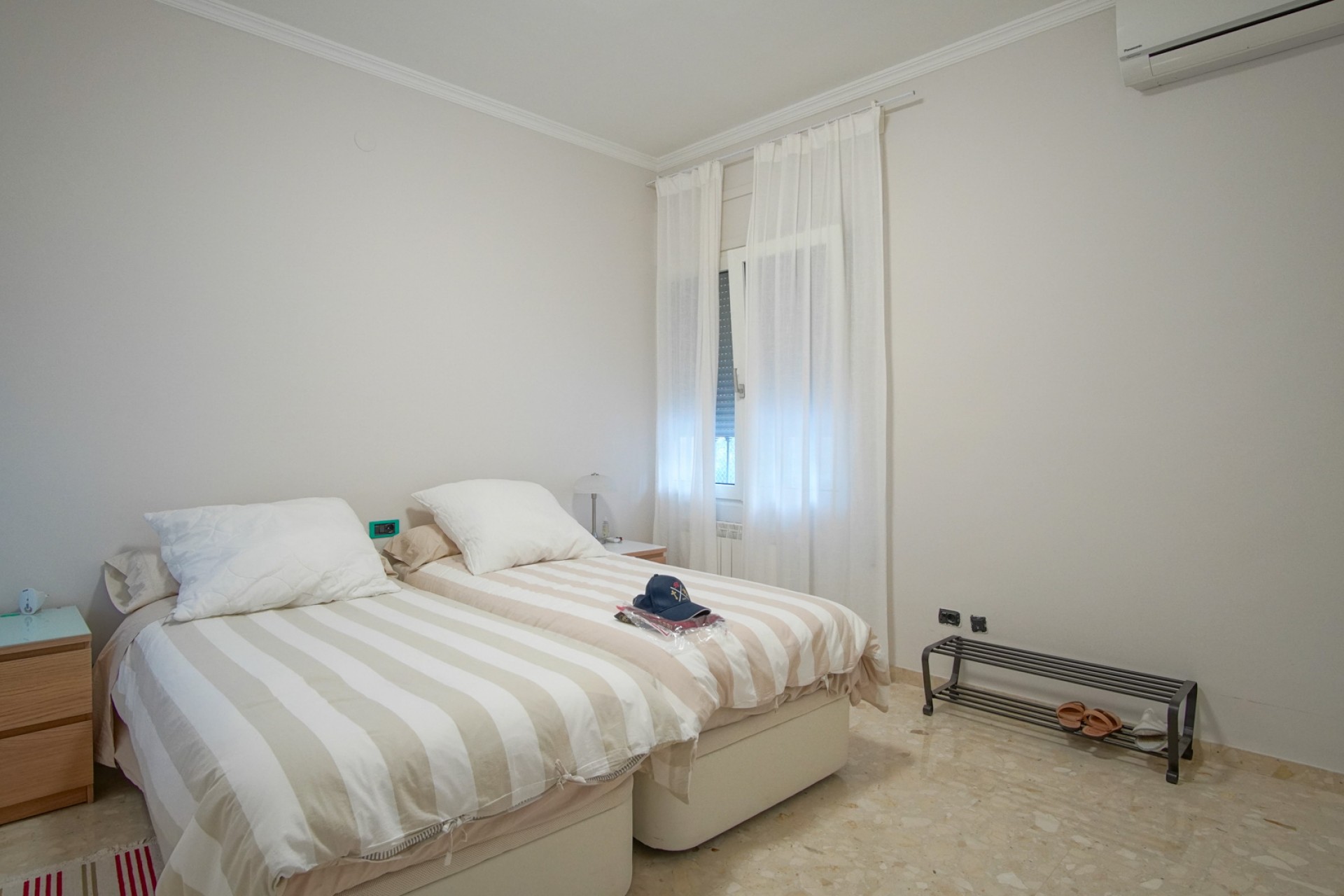 Zu verkaufen - Villa -
Denia