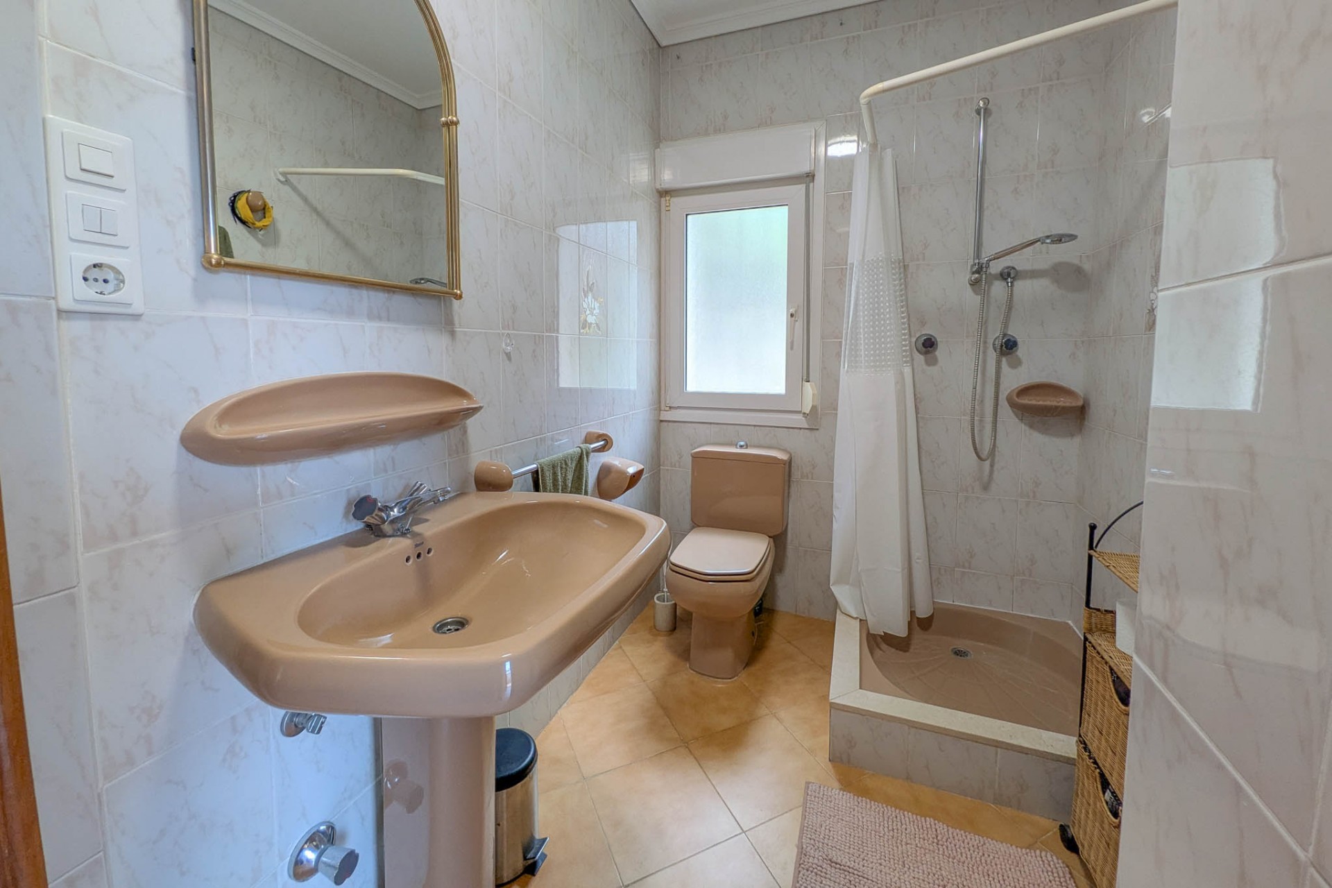 Zu verkaufen - Villa -
Denia