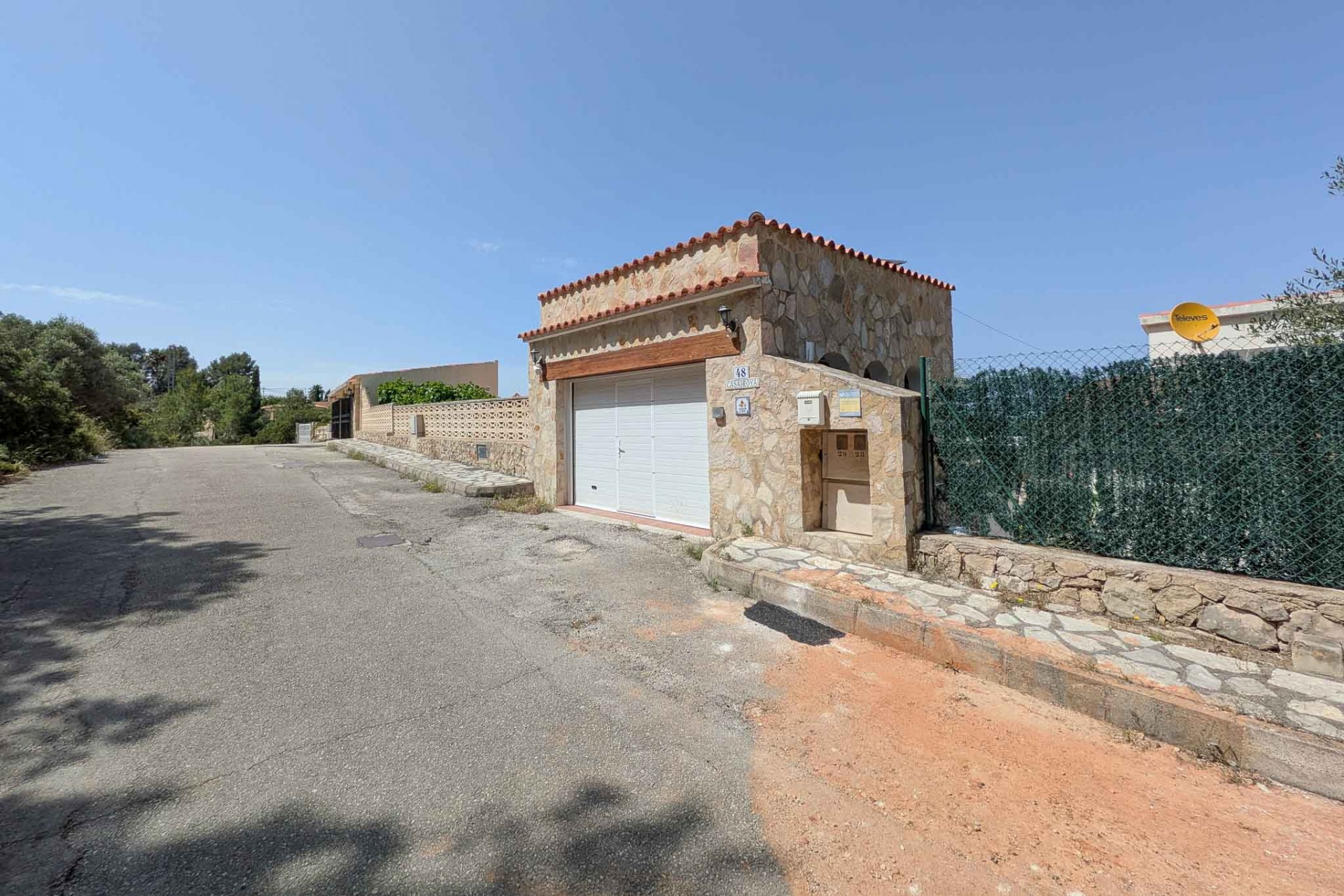 Zu verkaufen - Villa -
Denia