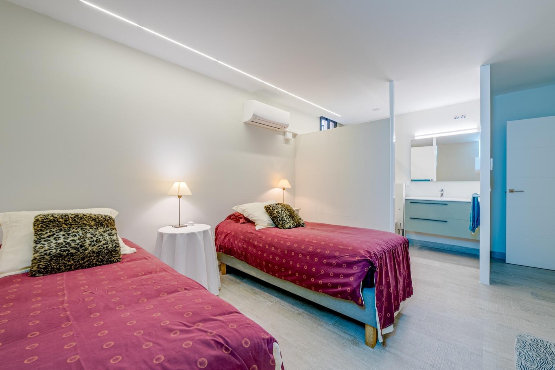 Zu verkaufen - Villa -
Finestrat - Balcón de finestrat