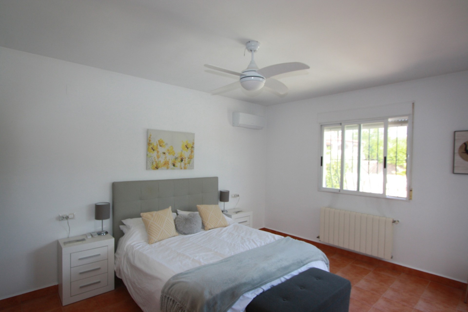 Zu verkaufen - Villa -
Jalon