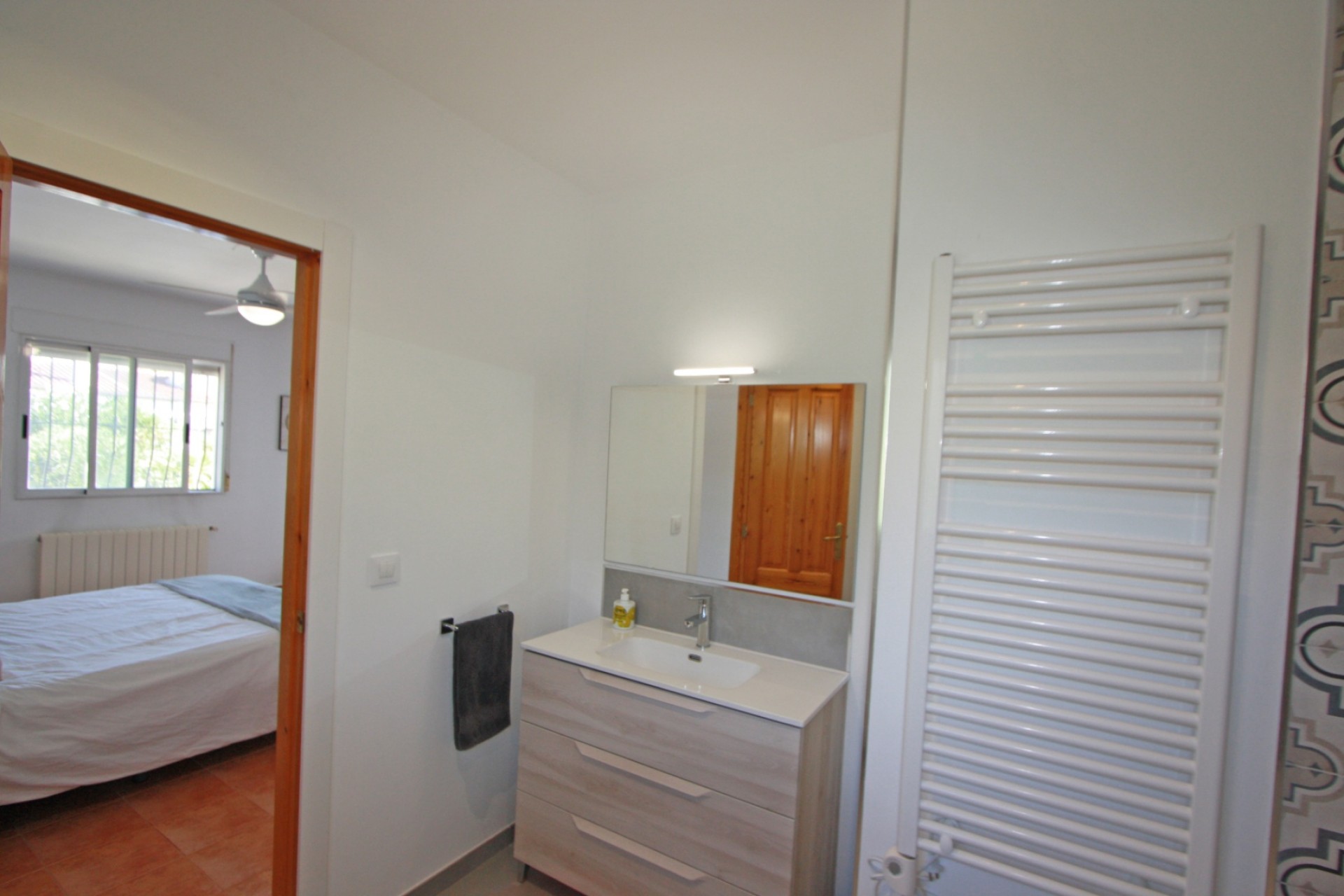 Zu verkaufen - Villa -
Jalon