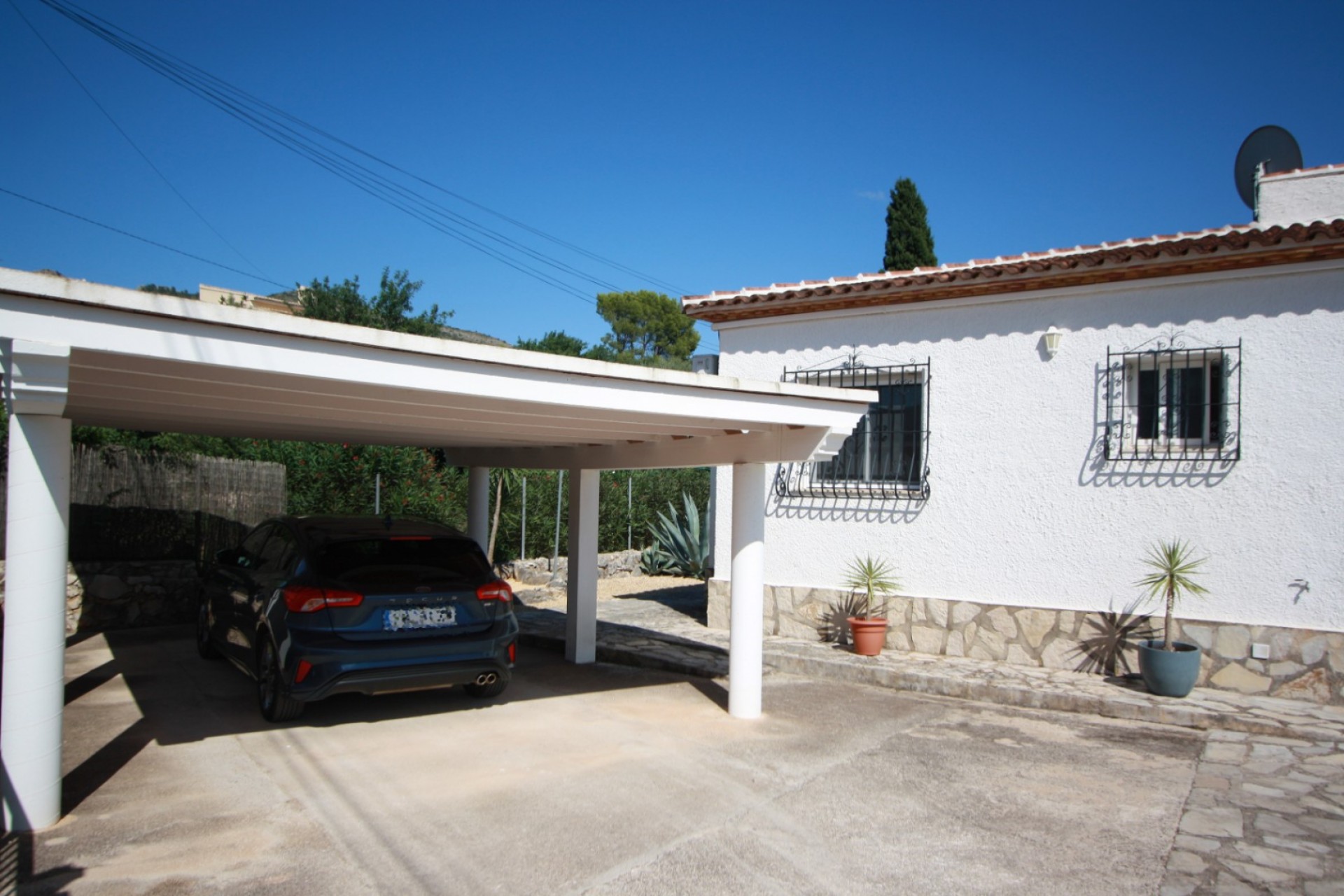 Zu verkaufen - Villa -
Jalon