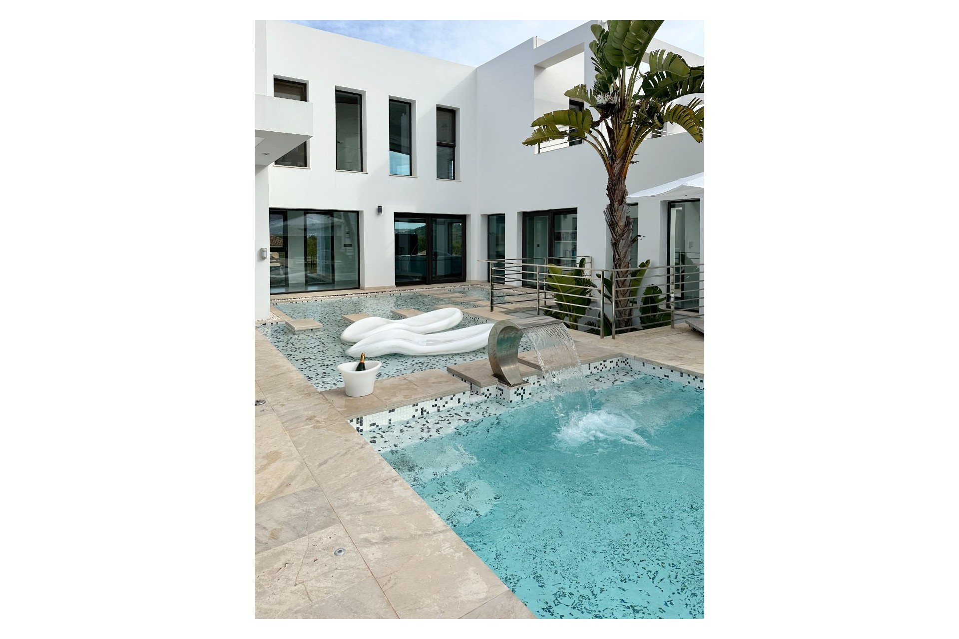 Zu verkaufen - Villa -
Javea - Cansalades