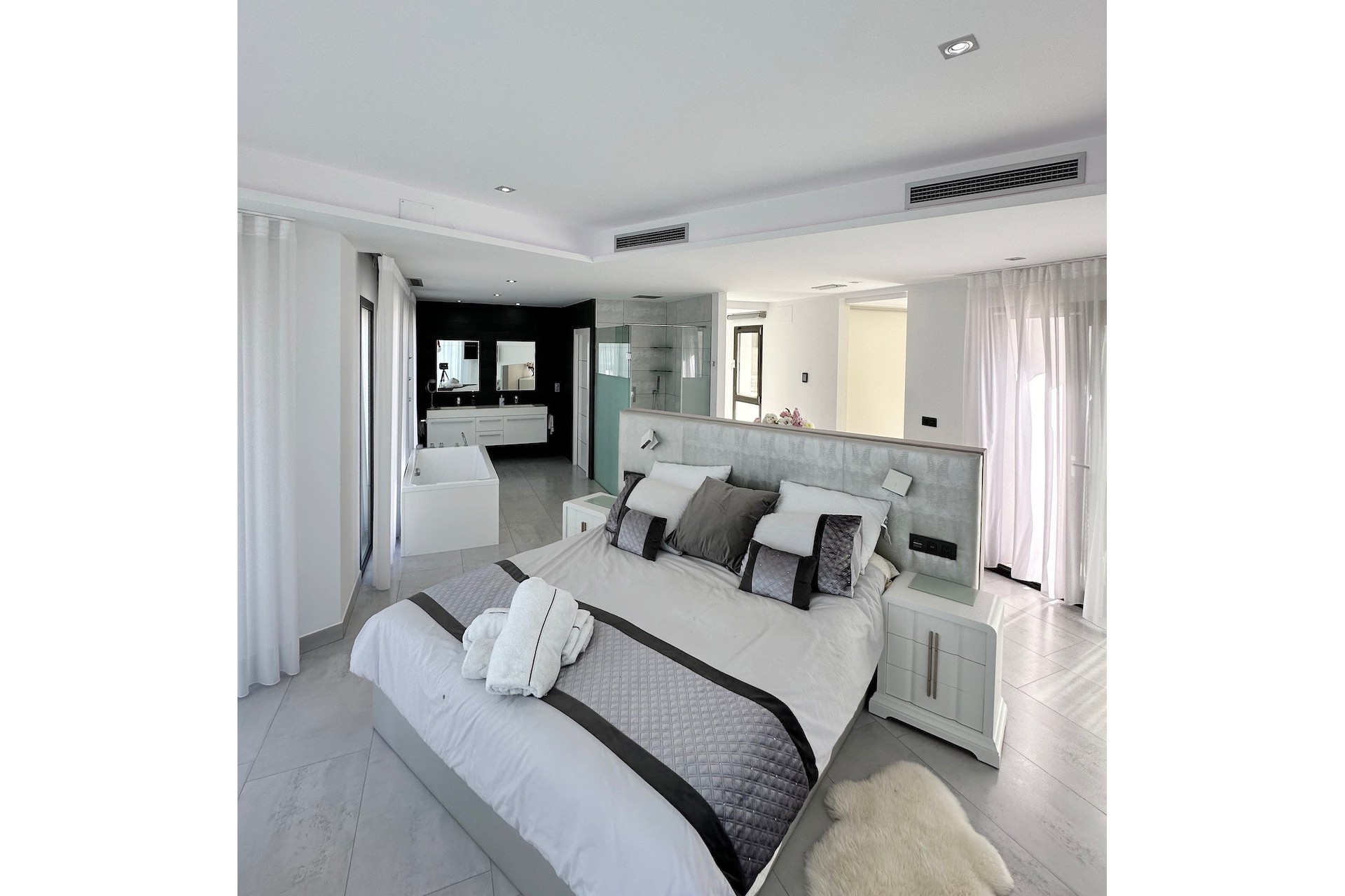 Zu verkaufen - Villa -
Javea - Cap Marti