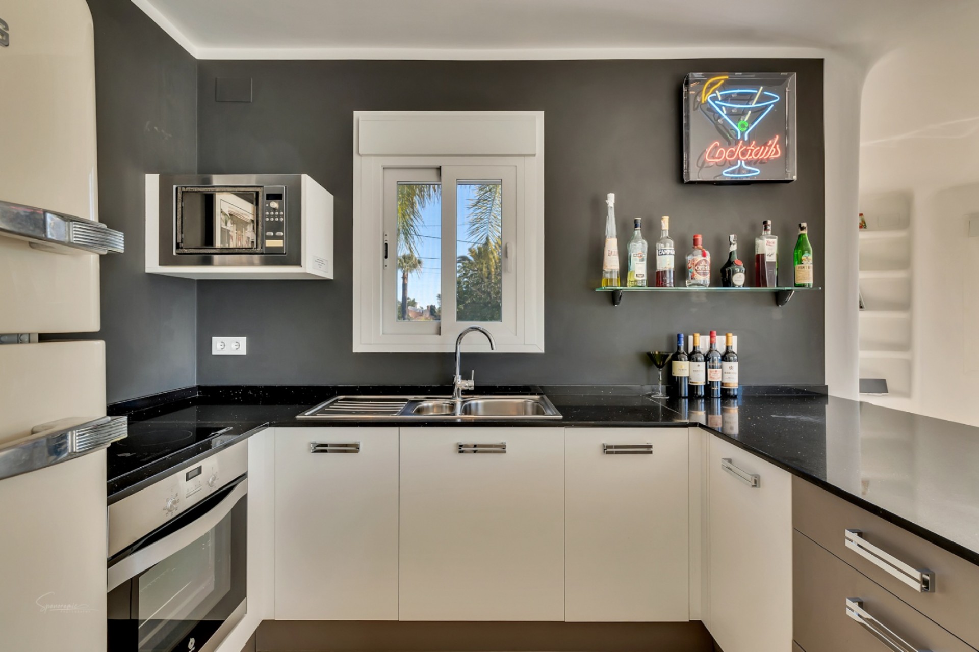 Zu verkaufen - Villa -
Javea - Montgo