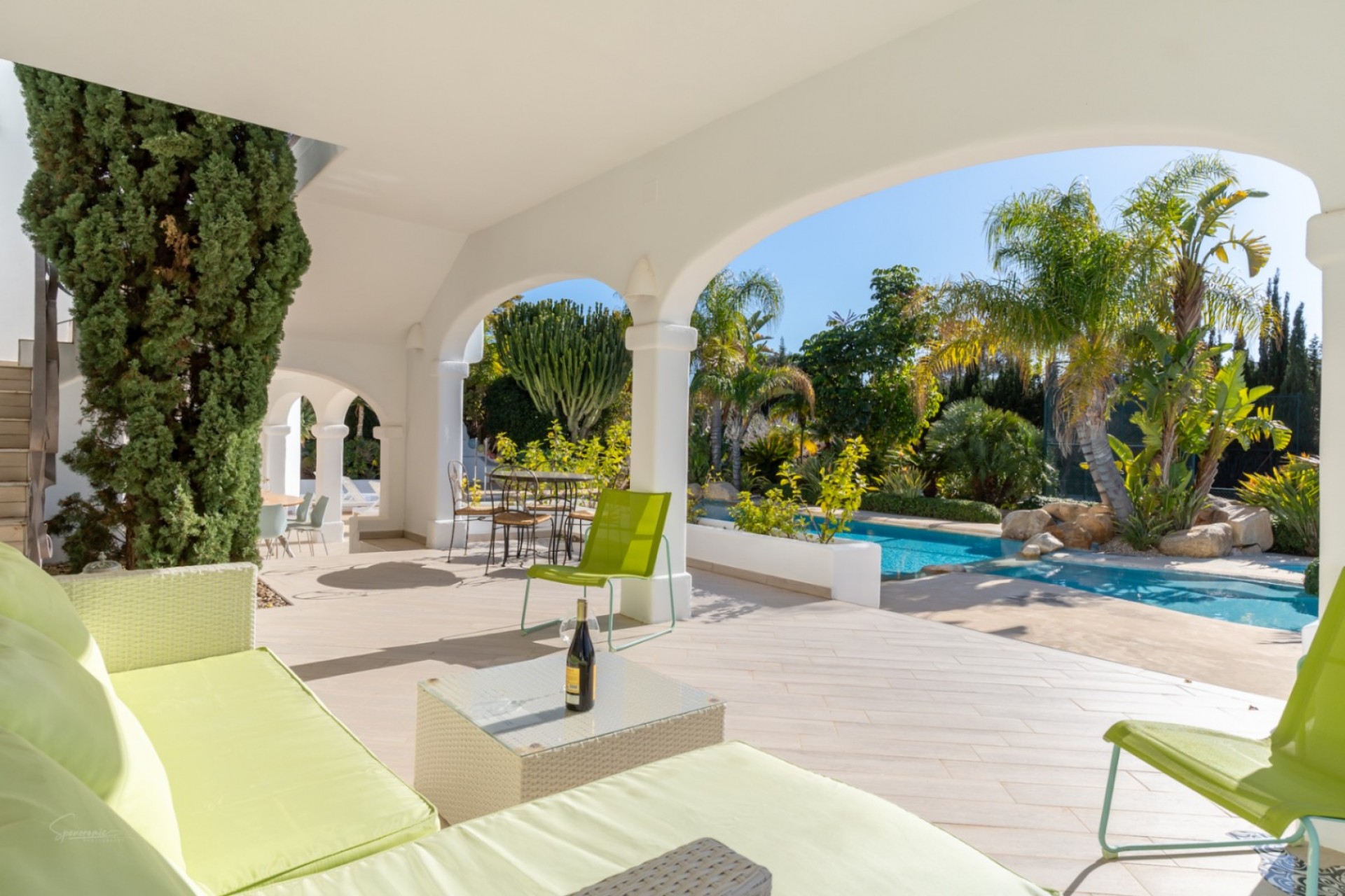 Zu verkaufen - Villa -
Javea - Montgo