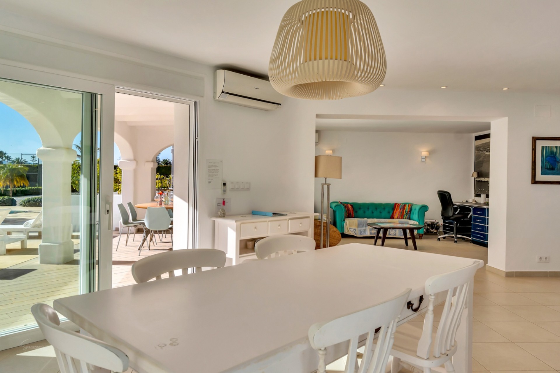 Zu verkaufen - Villa -
Javea - Montgo