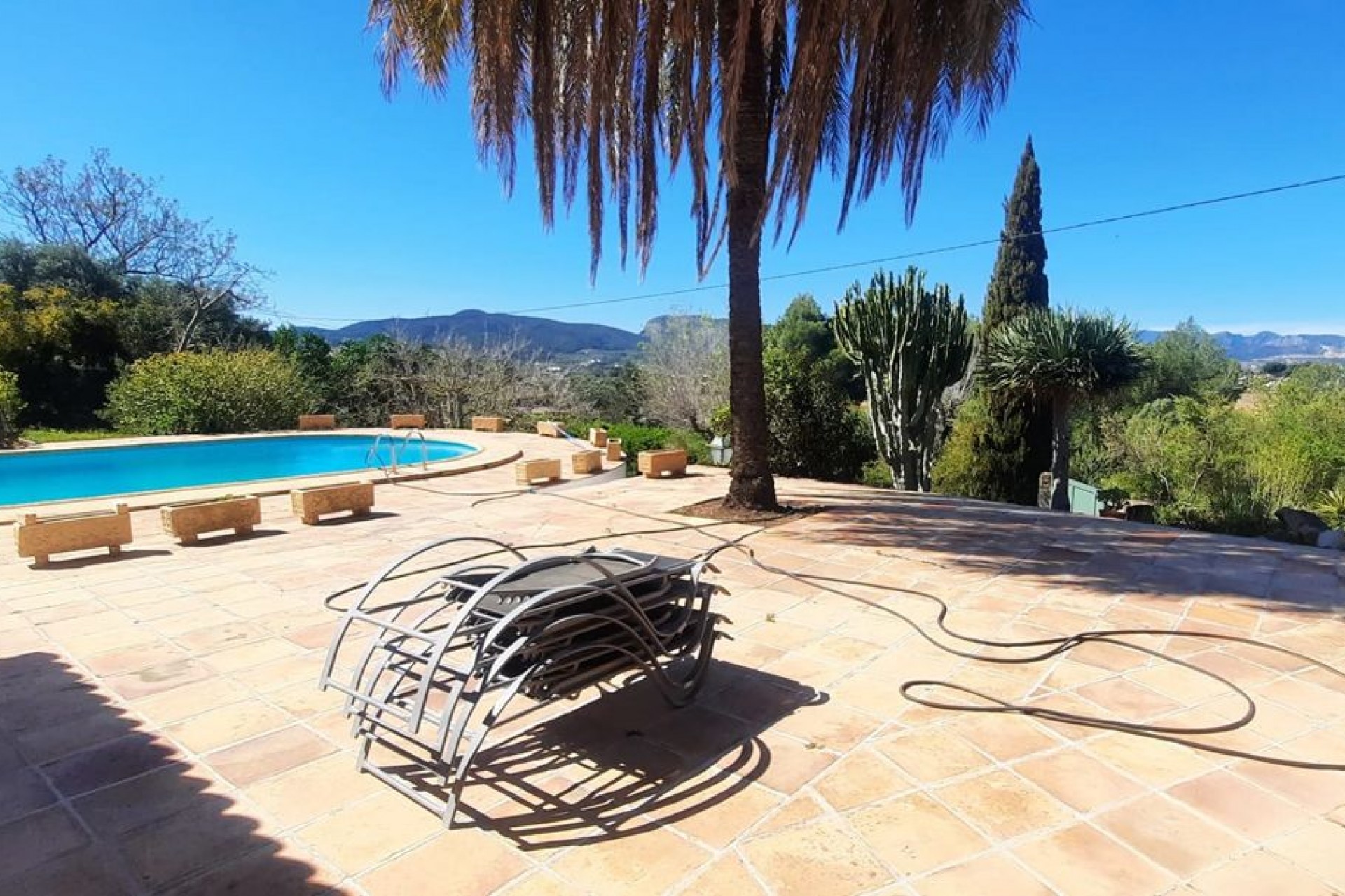 Zu verkaufen - Villa -
Javea - Montgo