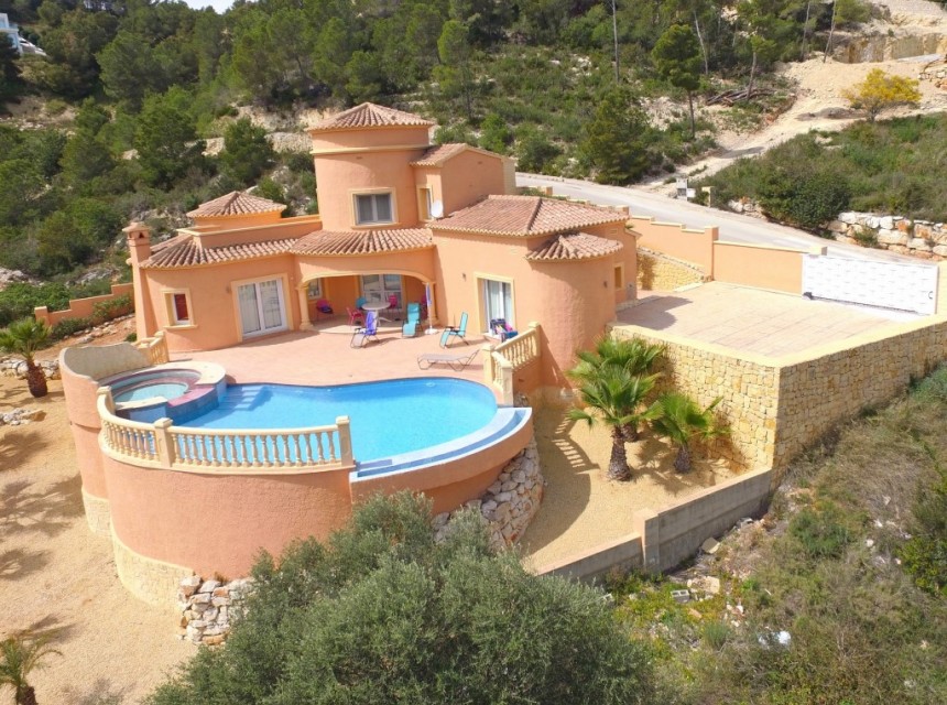 Zu verkaufen - Villa -
Javea - Tosalet