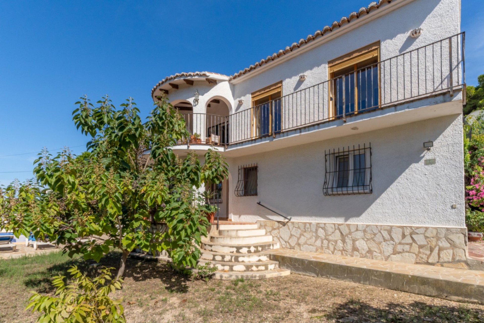 Zu verkaufen - Villa -
Javea - Tosalet