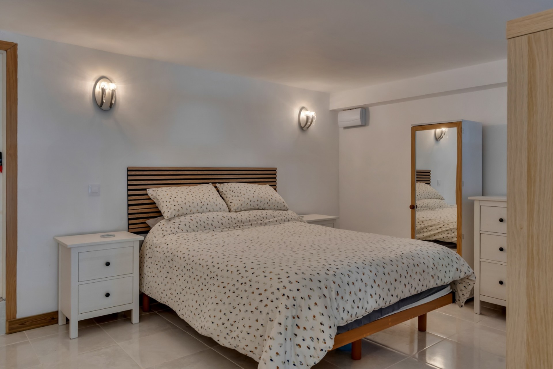 Zu verkaufen - Villa -
Javea - Trencall