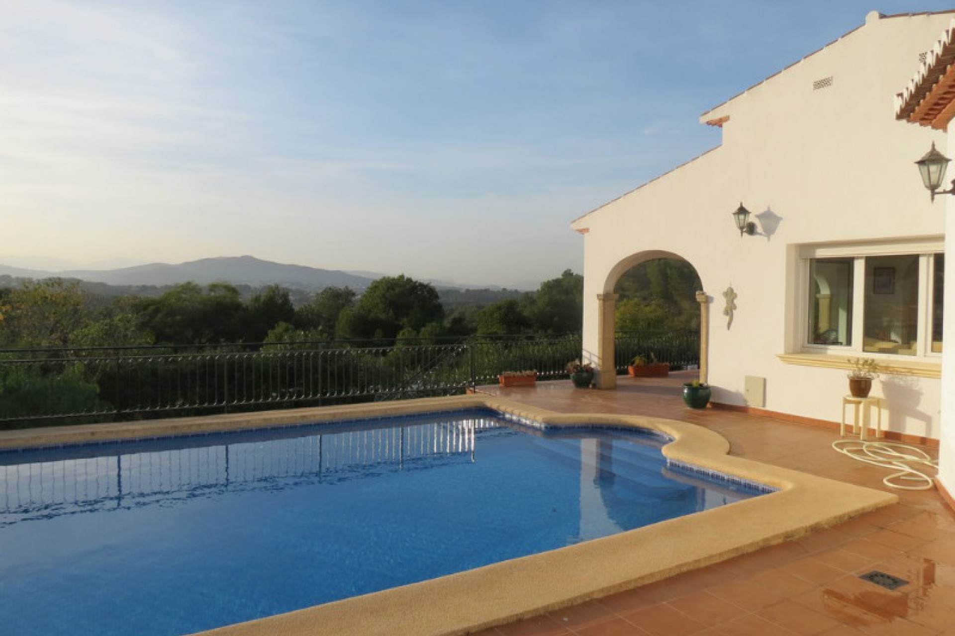 Zu verkaufen - Villa -
Javea