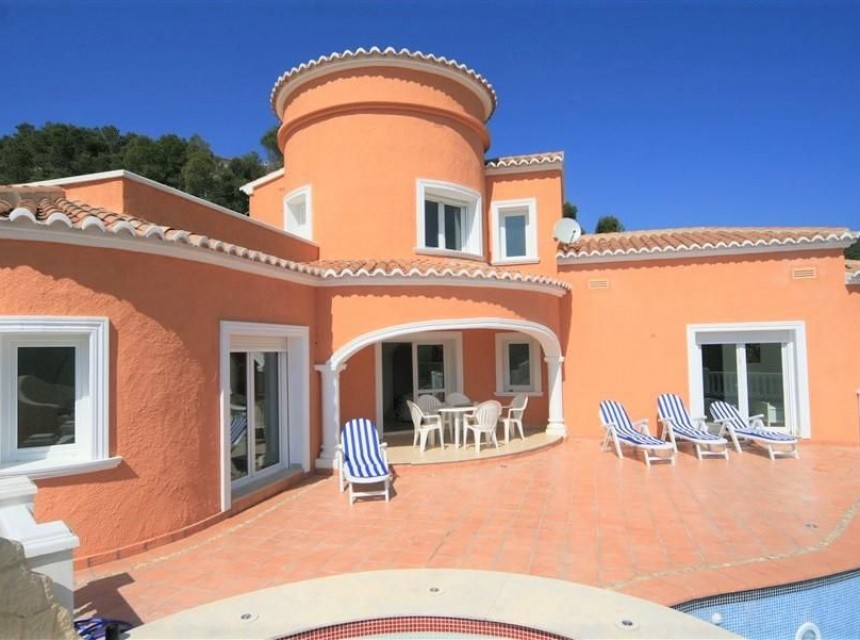 Zu verkaufen - Villa -
Javea