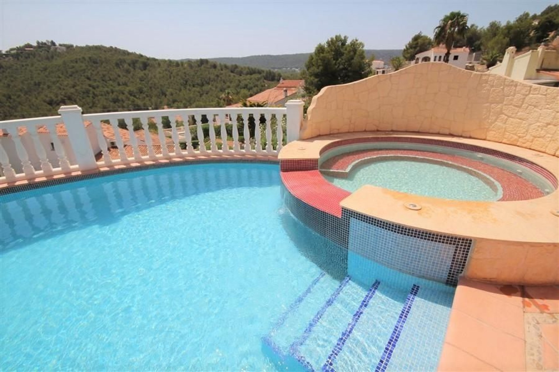 Zu verkaufen - Villa -
Javea