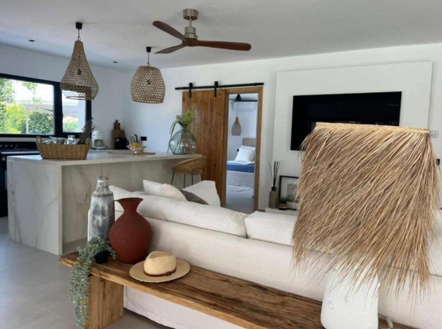 Zu verkaufen - Villa -
Javea