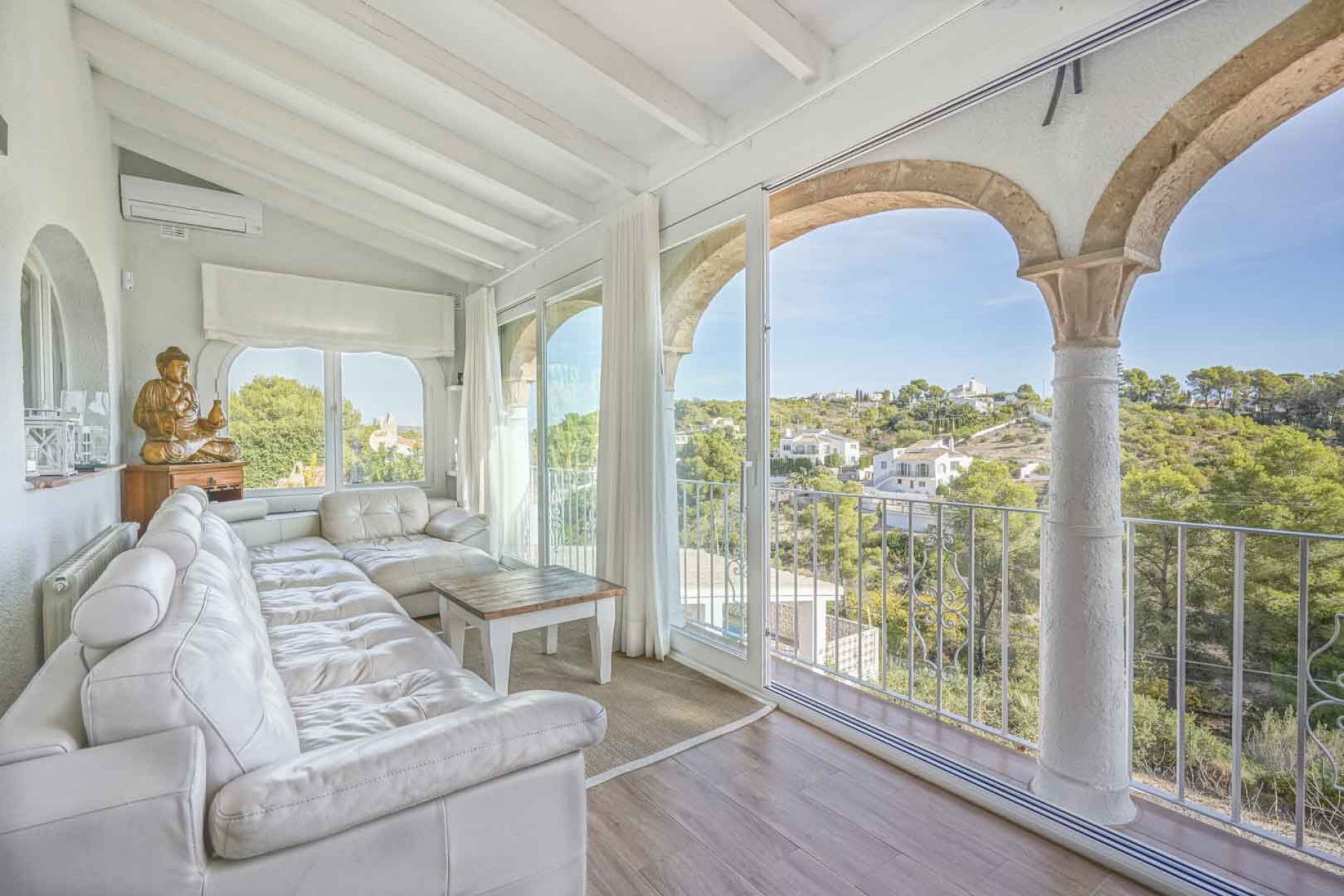 Zu verkaufen - Villa -
Javea