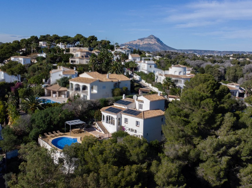 Zu verkaufen - Villa -
Javea