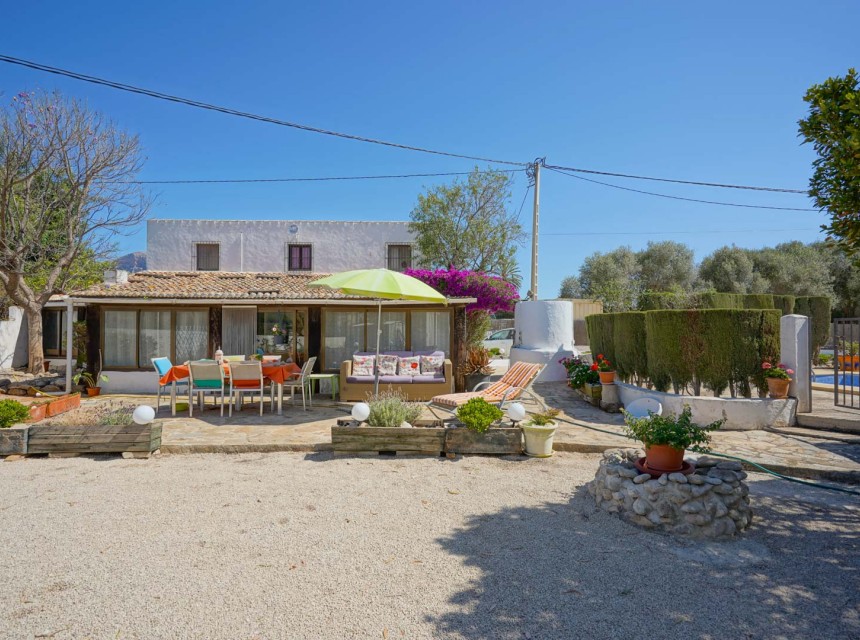 Zu verkaufen - Villa -
Javea