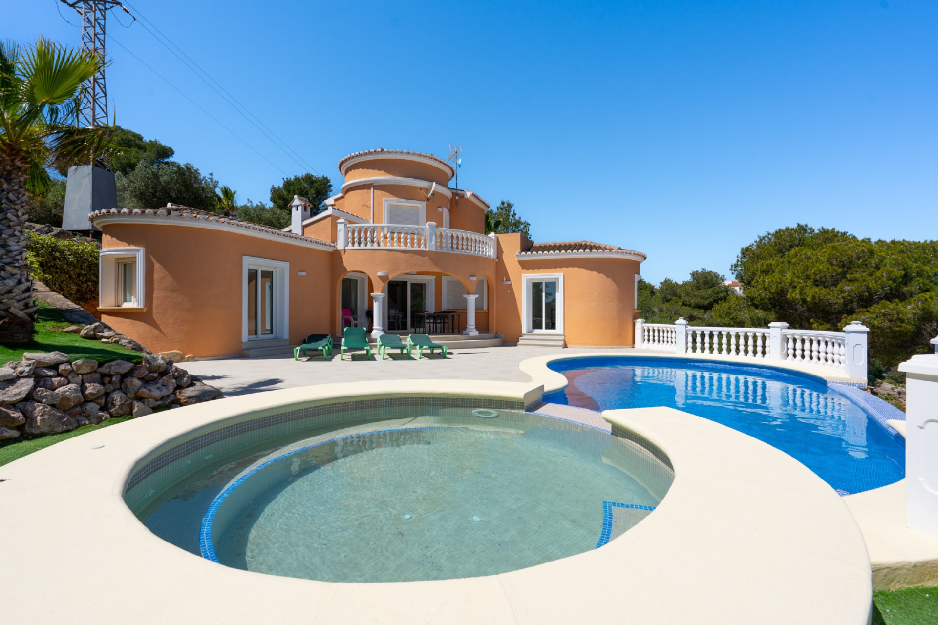 Zu verkaufen - Villa -
Javea