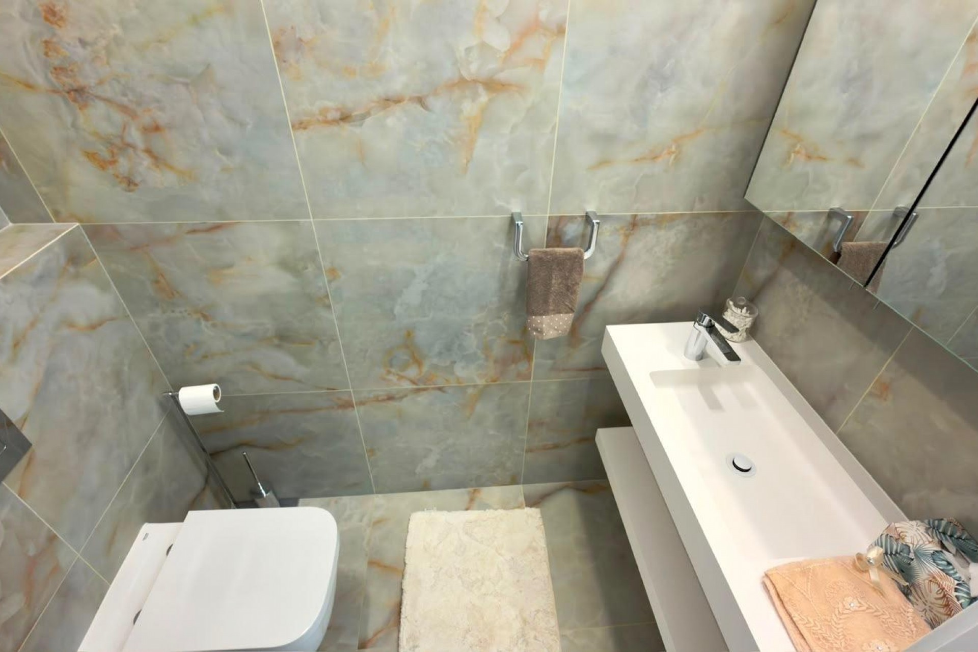 Zu verkaufen - Villa -
La Nucia - Varadero