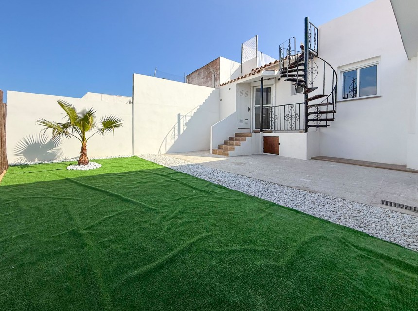 Zu verkaufen - Villa -
La Nucia