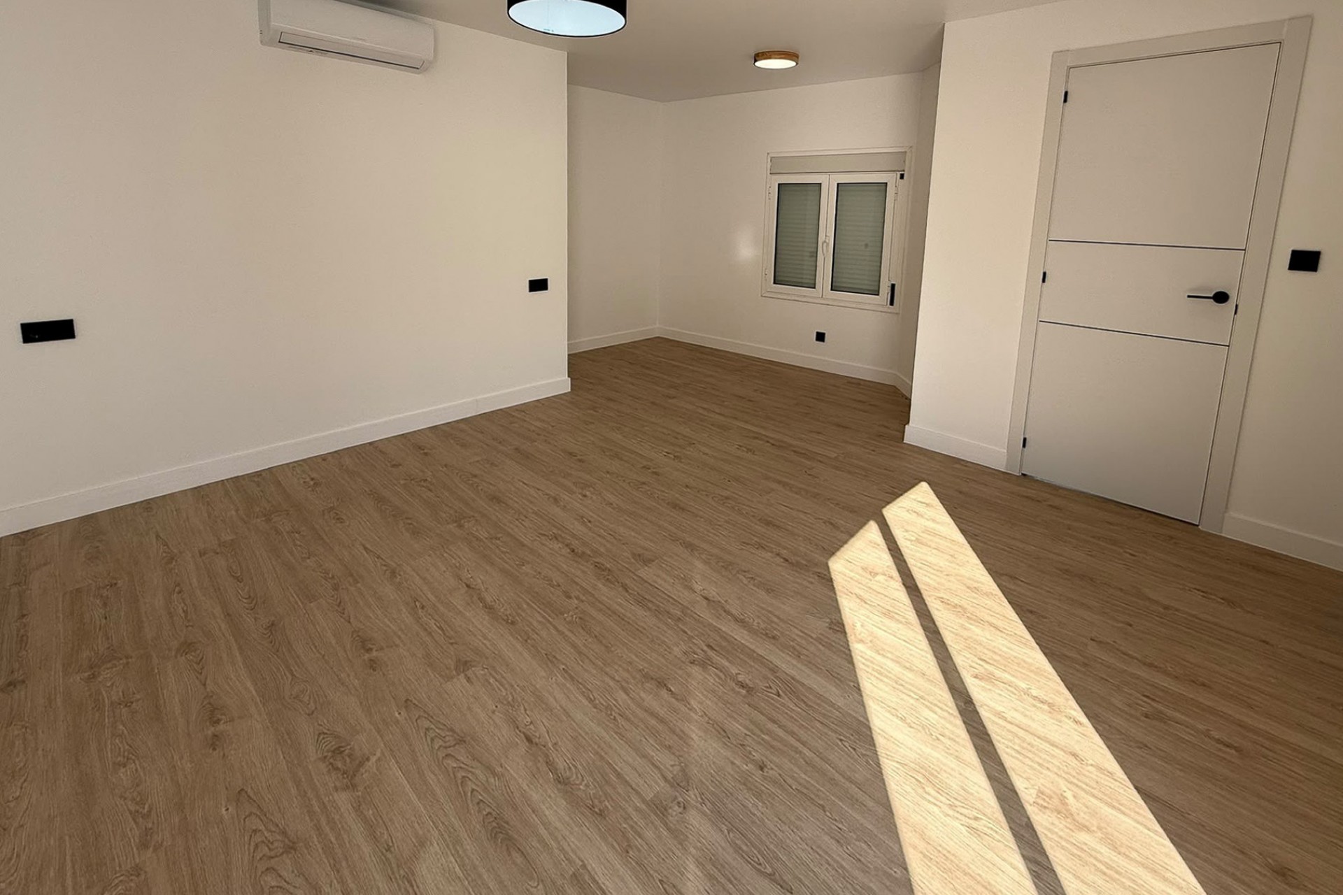 Zu verkaufen - Villa -
La Nucia