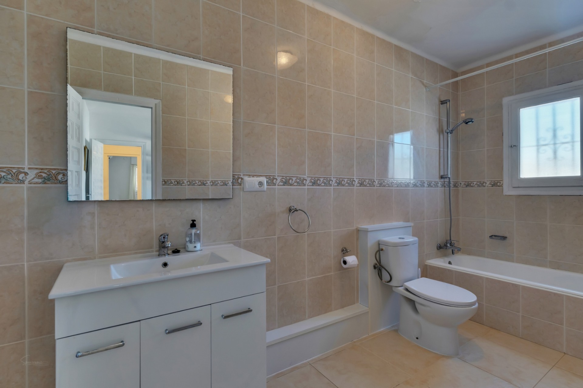 Zu verkaufen - Villa -
Moraira - Alicante