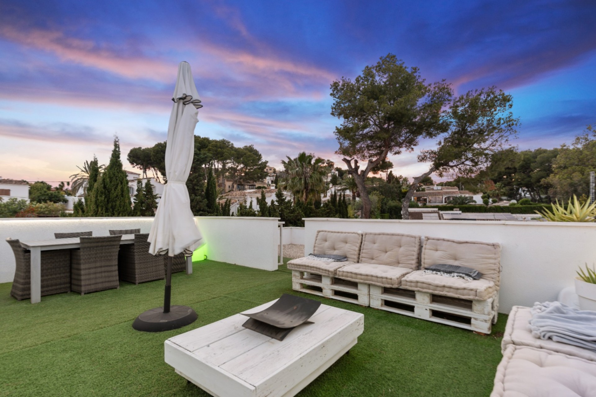 Zu verkaufen - Villa -
Moraira - Alicante