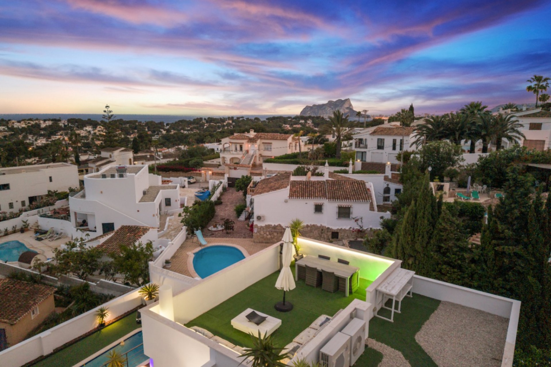 Zu verkaufen - Villa -
Moraira - Alicante