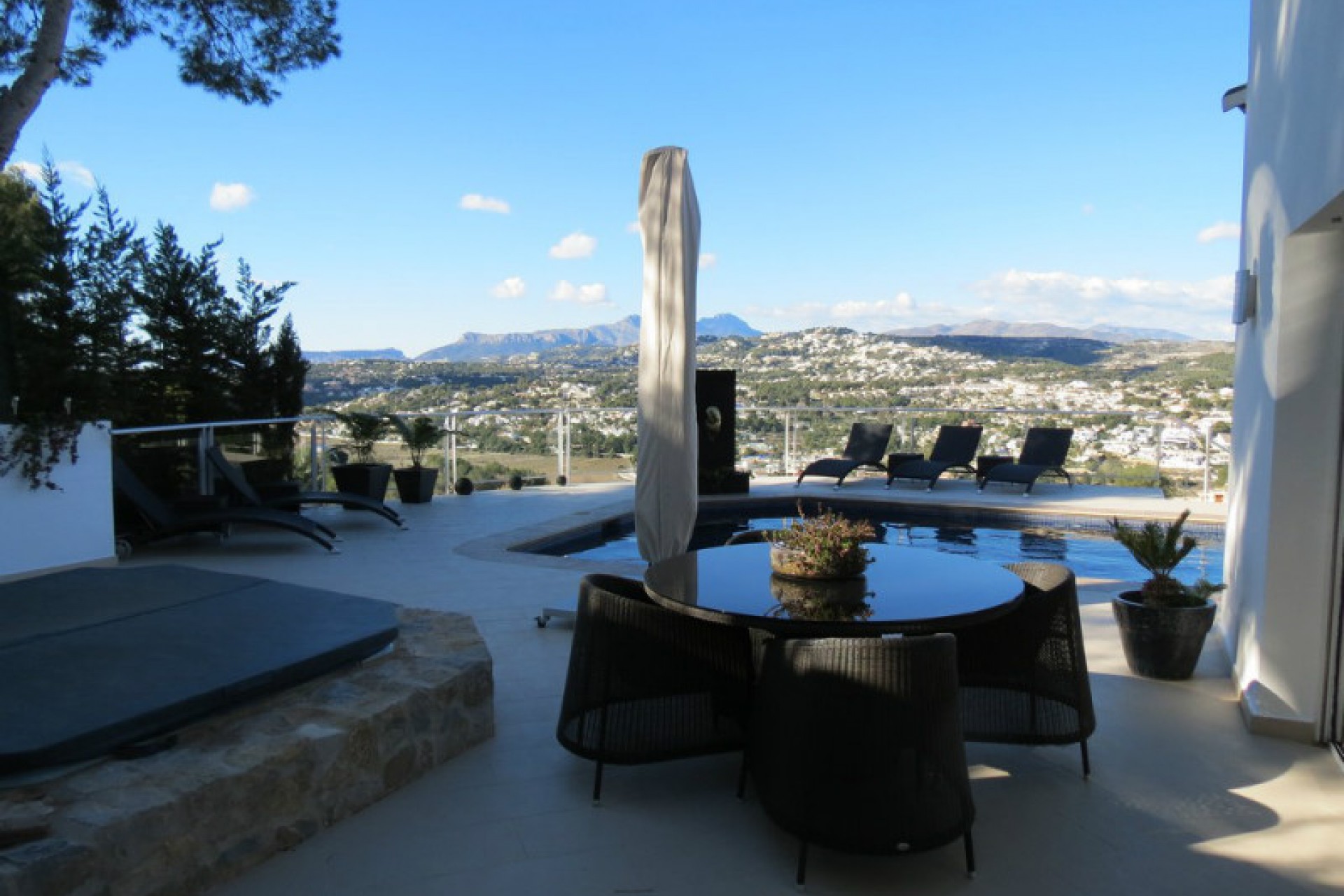 Zu verkaufen - Villa -
Moraira - Arnella