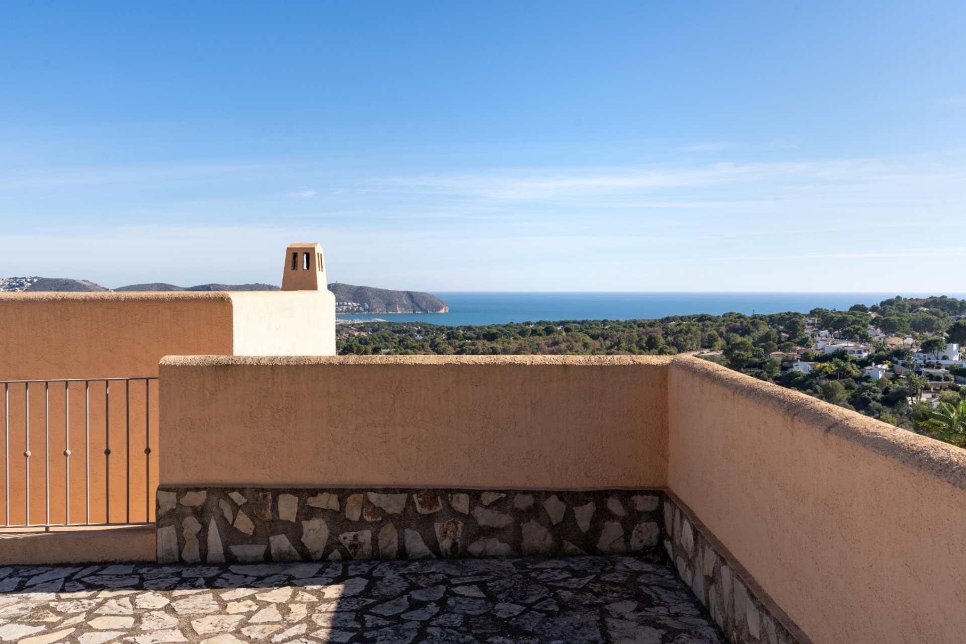 Zu verkaufen - Villa -
Moraira - Benimeit