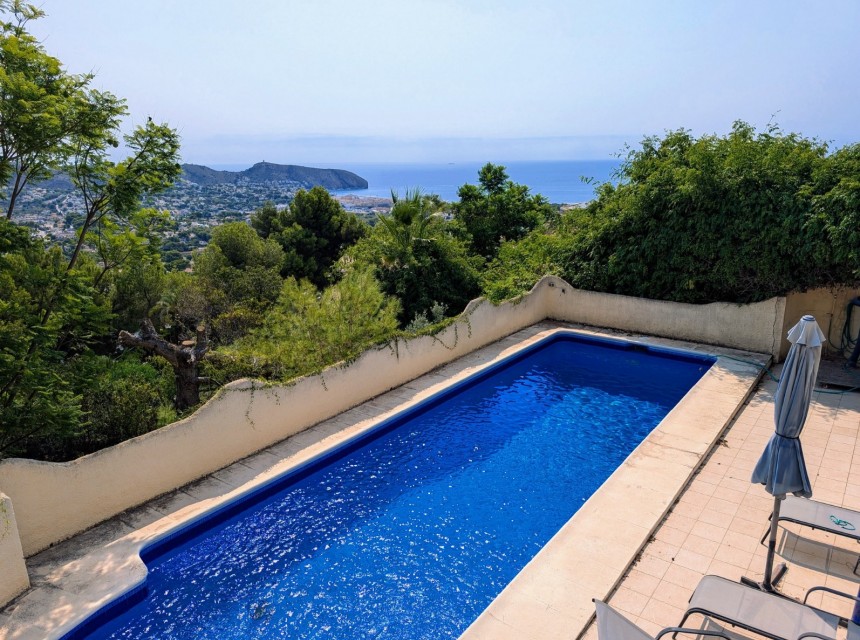 Zu verkaufen - Villa -
Moraira - Benimeit