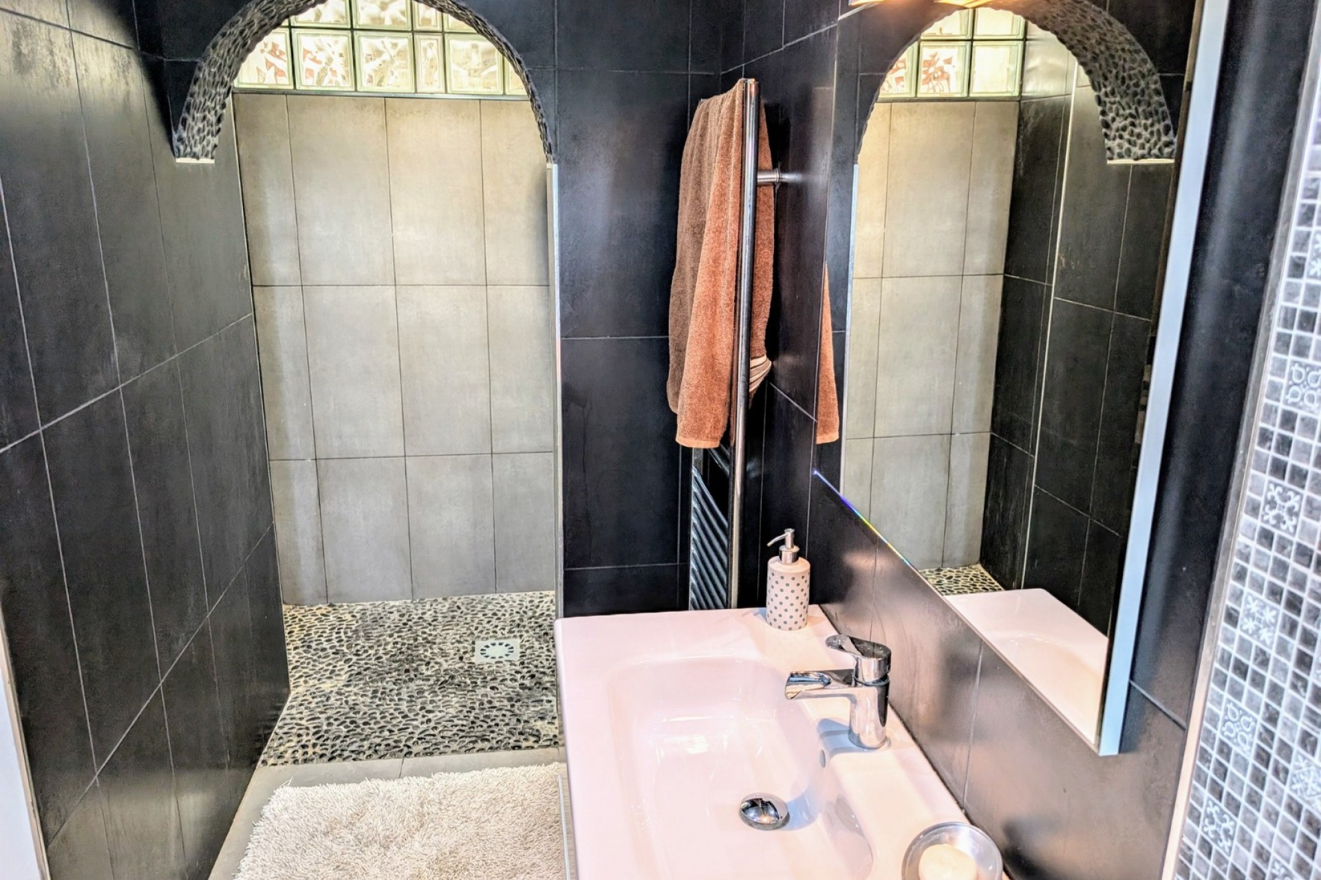 Zu verkaufen - Villa -
Moraira - Benimeit